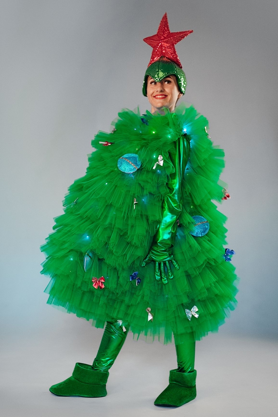 Christmas tree costume glowing