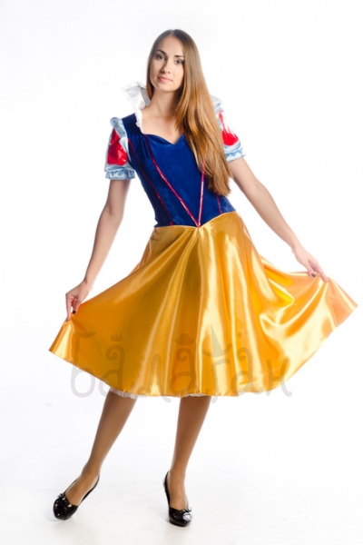 Snow White and the seven dwarfs Disney style classic costume for woman