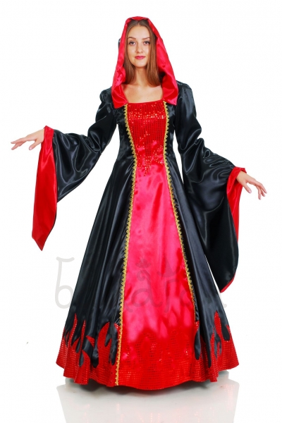 Vampire Gothic style Halloween costume for woman