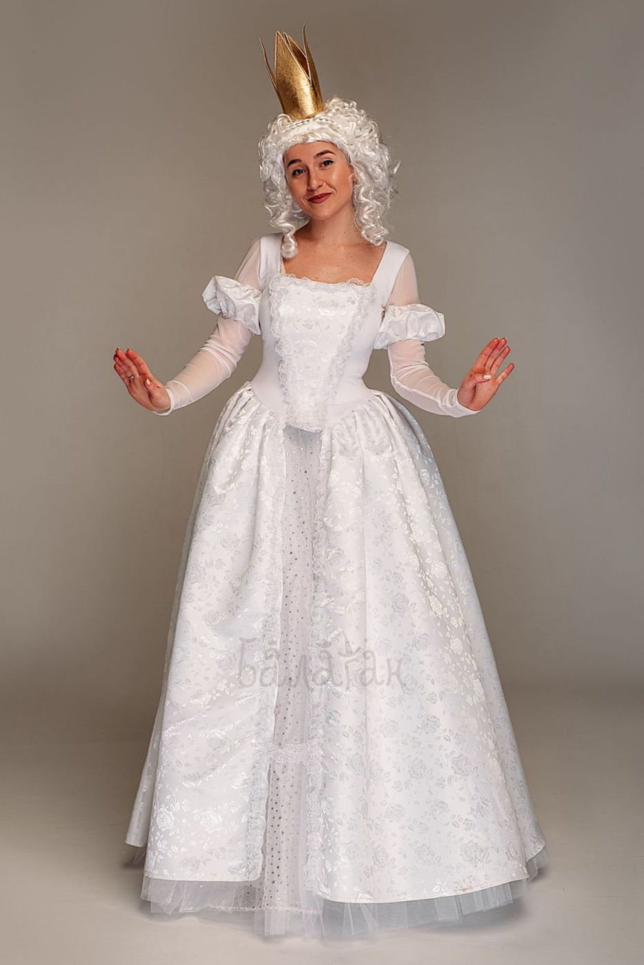 Costume of the White Queen